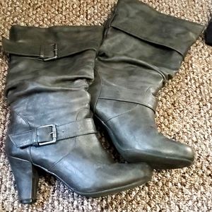 Women's Grey boots